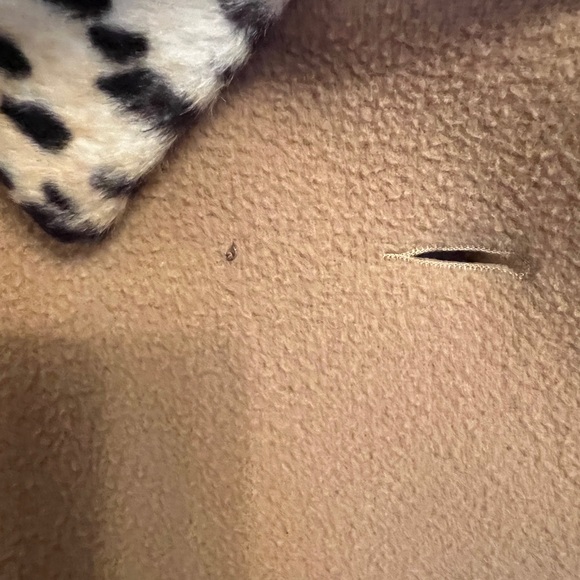 Vintage Tan Wool Peacoat with Faux Leopard Collar & Pockets - Picture 2 of 5